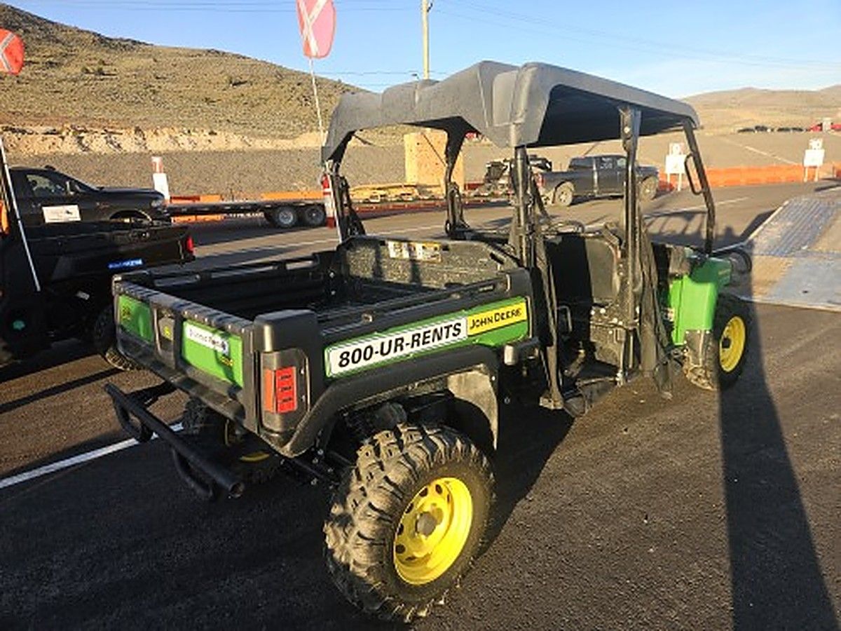 JOHN DEERE XUV855MS4 photo 2