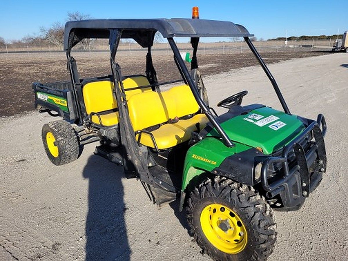 JOHN DEERE XUV855MS4 photo 2