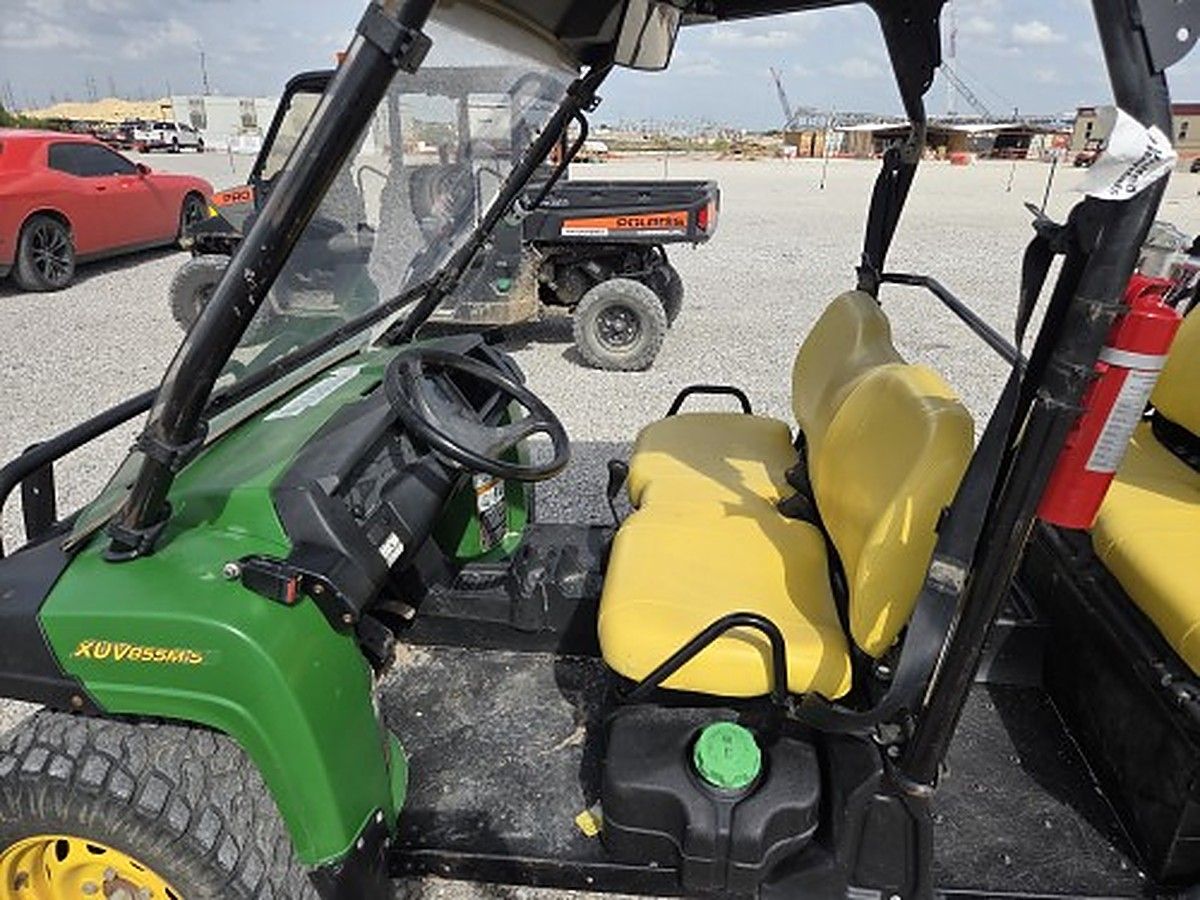 JOHN DEERE XUV855MS4 photo 5