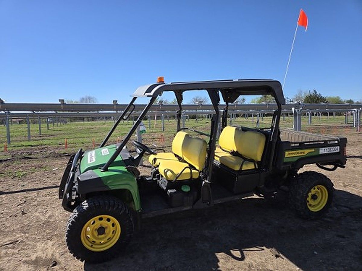 JOHN DEERE XUV855MS4 photo 3