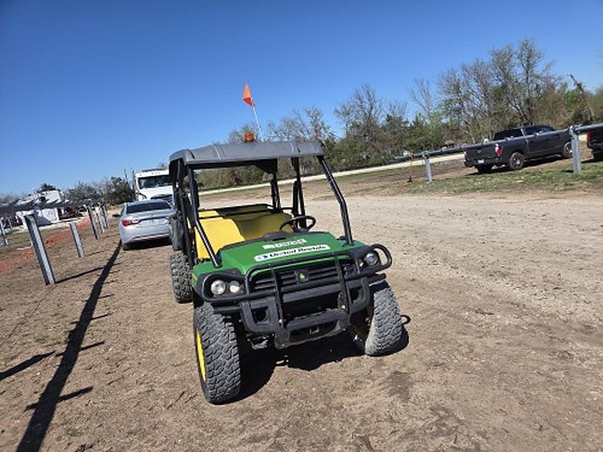 JOHN DEERE XUV855MS4 photo 5