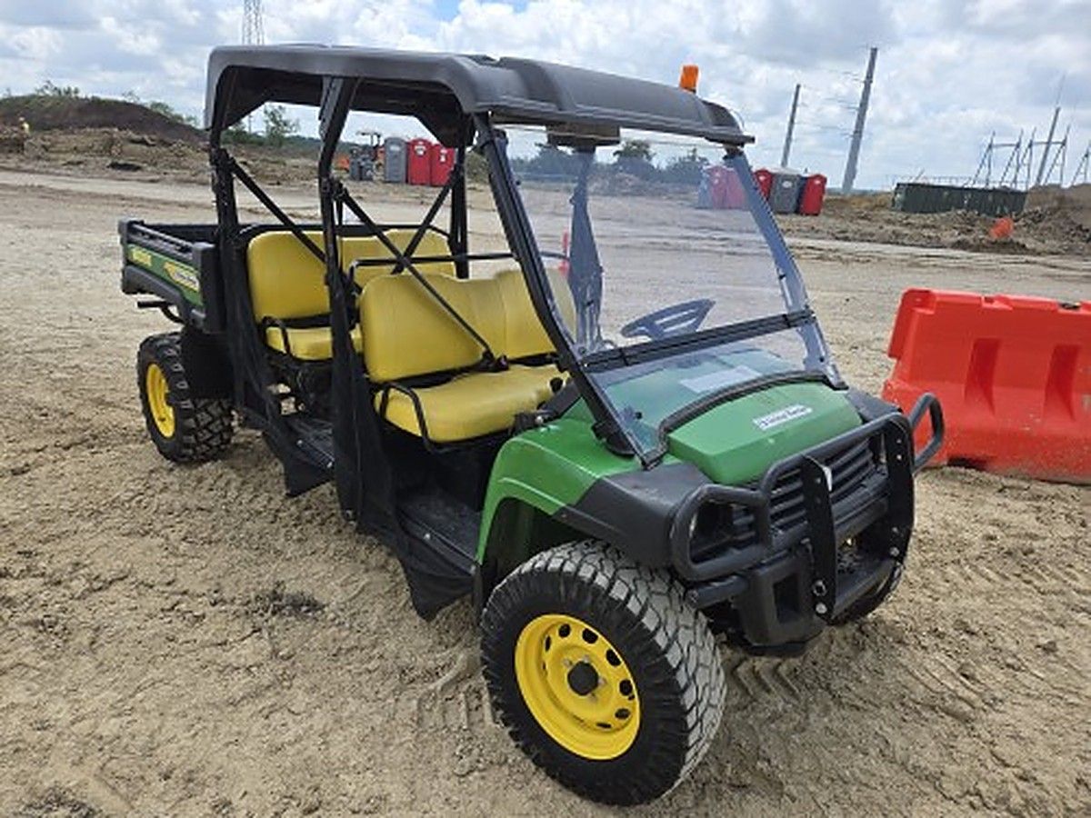 JOHN DEERE XUV855MS4 photo 3