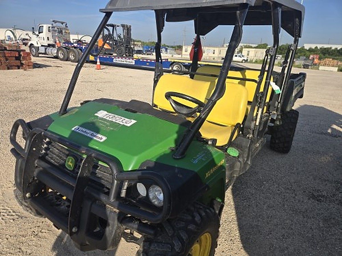 JOHN DEERE XUV855MS4 photo 4