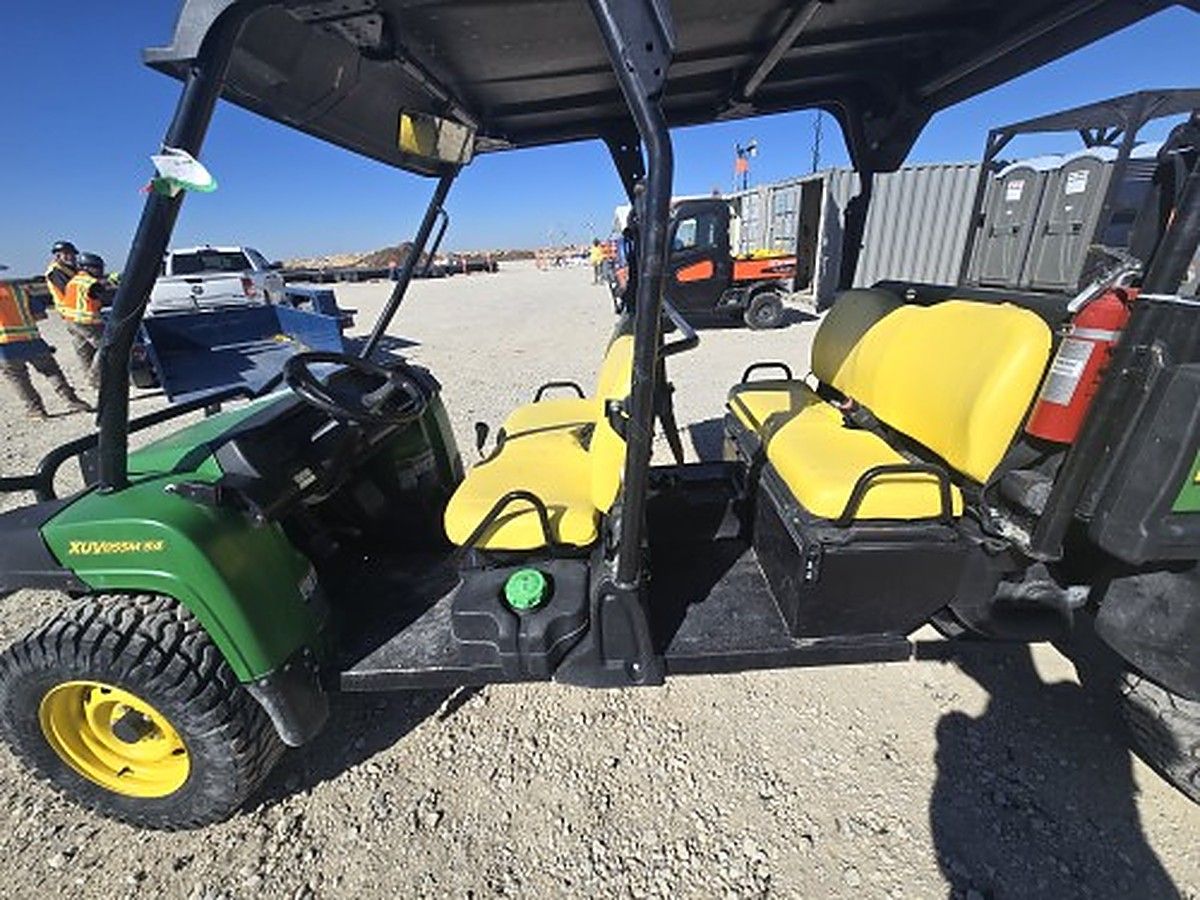 JOHN DEERE XUV855MS4 photo 10