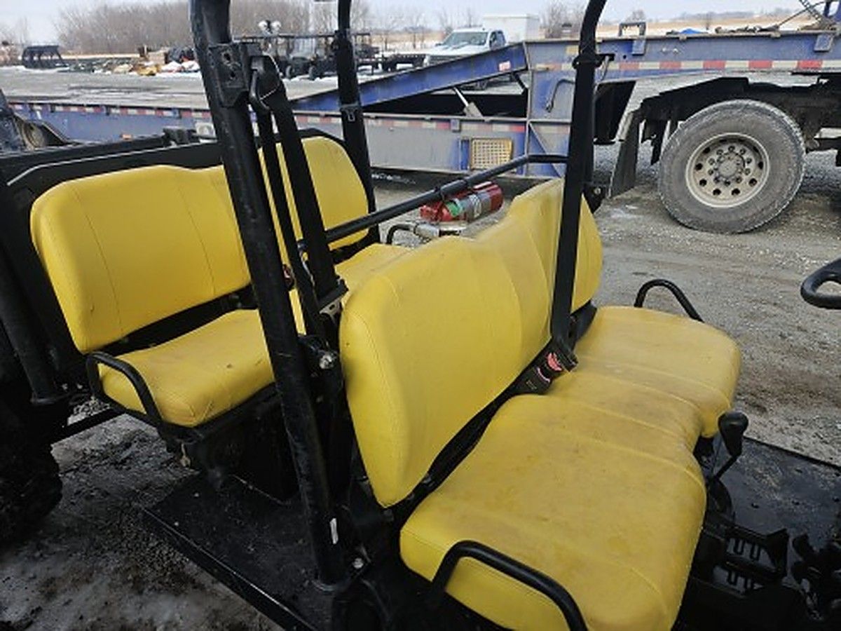 JOHN DEERE XUV855MS4 photo 5