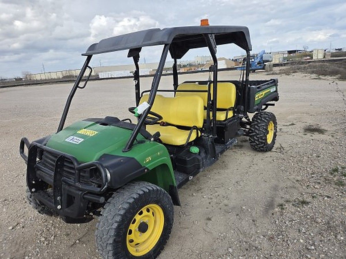 JOHN DEERE XUV855MS4 photo 3
