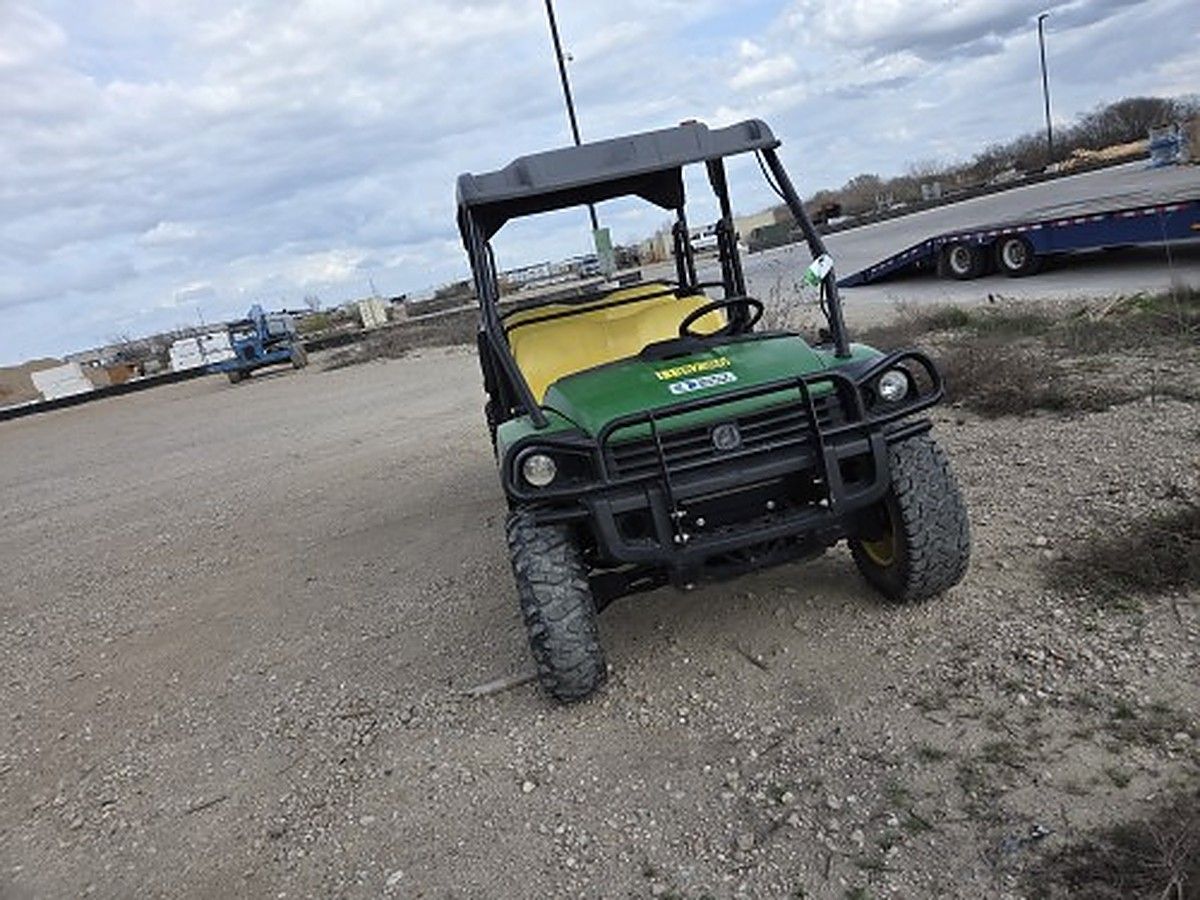 JOHN DEERE XUV855MS4 photo 6