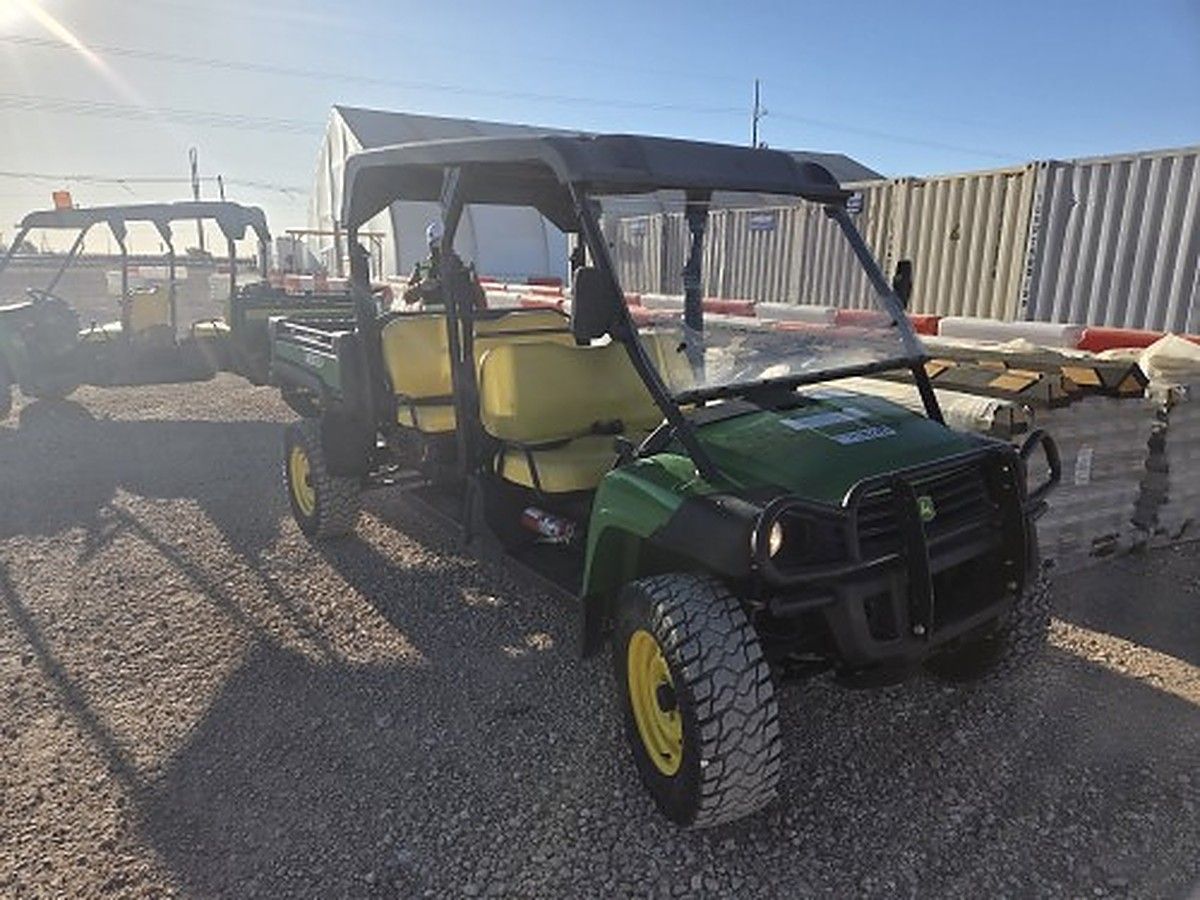 JOHN DEERE XUV855MS4 photo 3