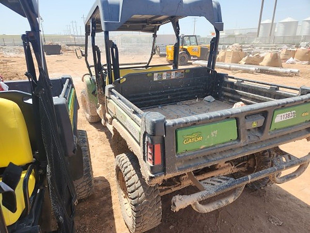 JOHN DEERE XUV855MS4 photo 4