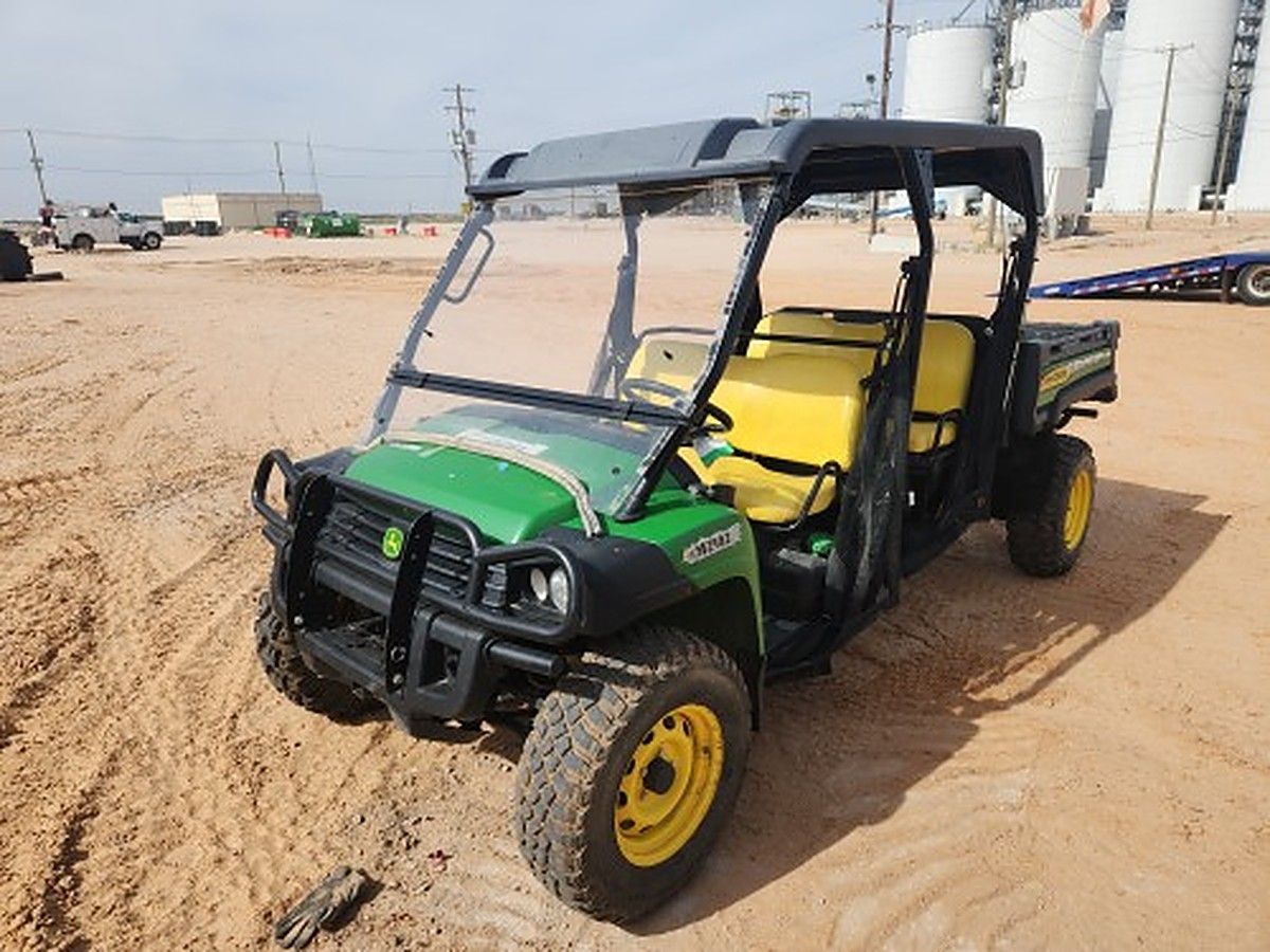 JOHN DEERE XUV855MS4 photo 2