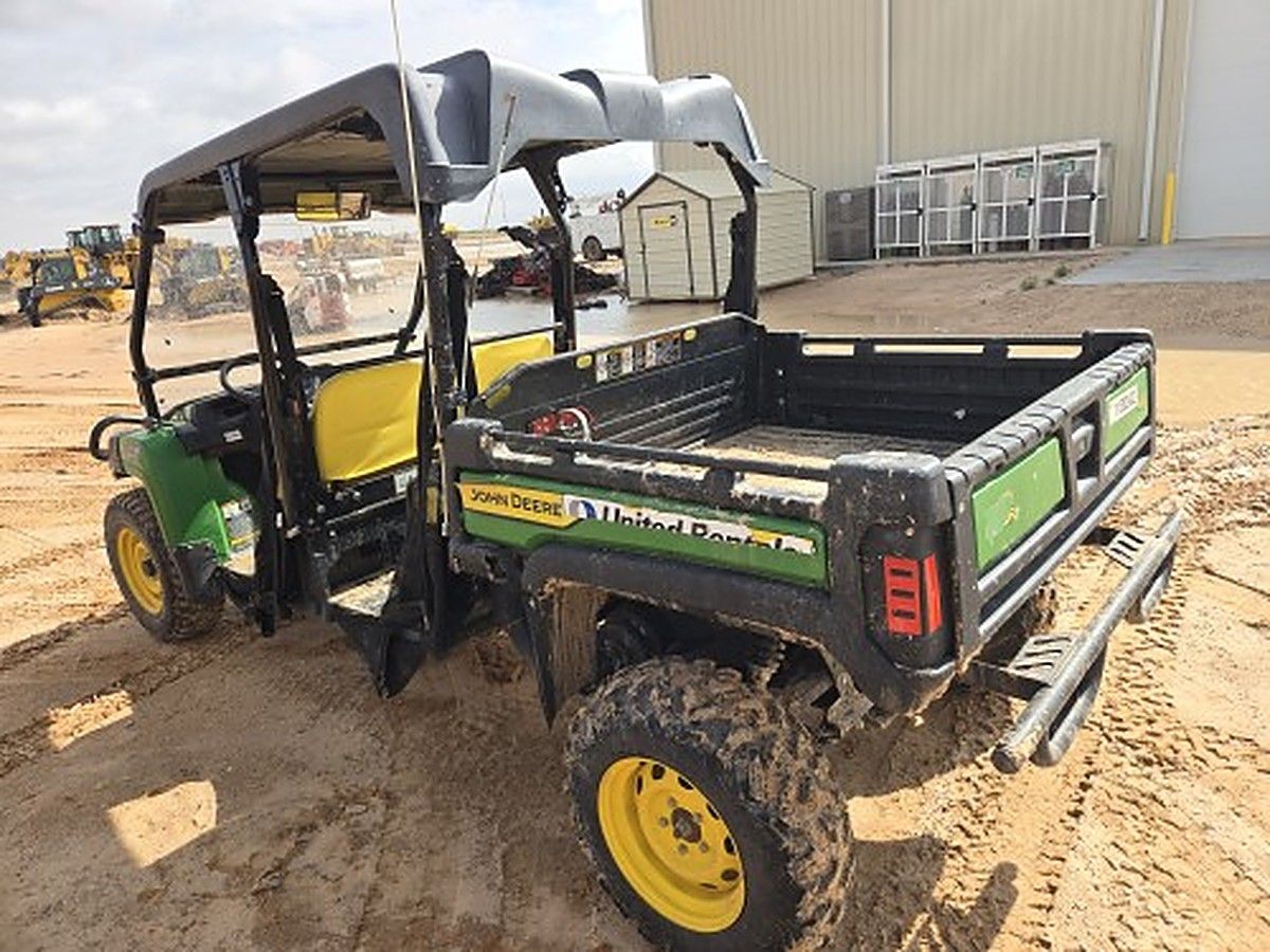 JOHN DEERE XUV855MS4 photo 3