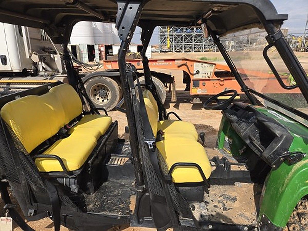 JOHN DEERE XUV855MS4 photo 10