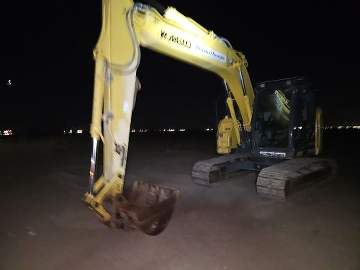 KOBELCO SK140SR-7 photo 2