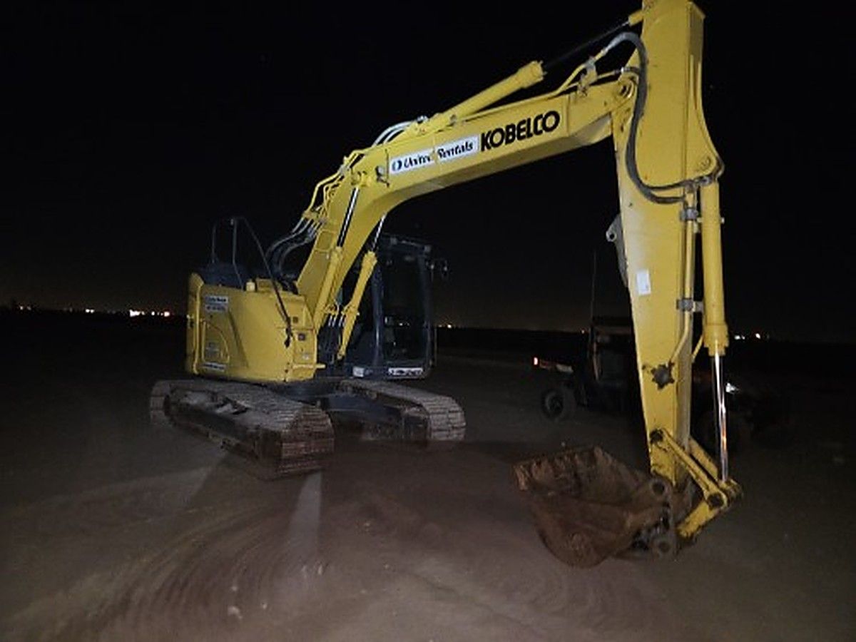 KOBELCO SK140SR-7 photo 4
