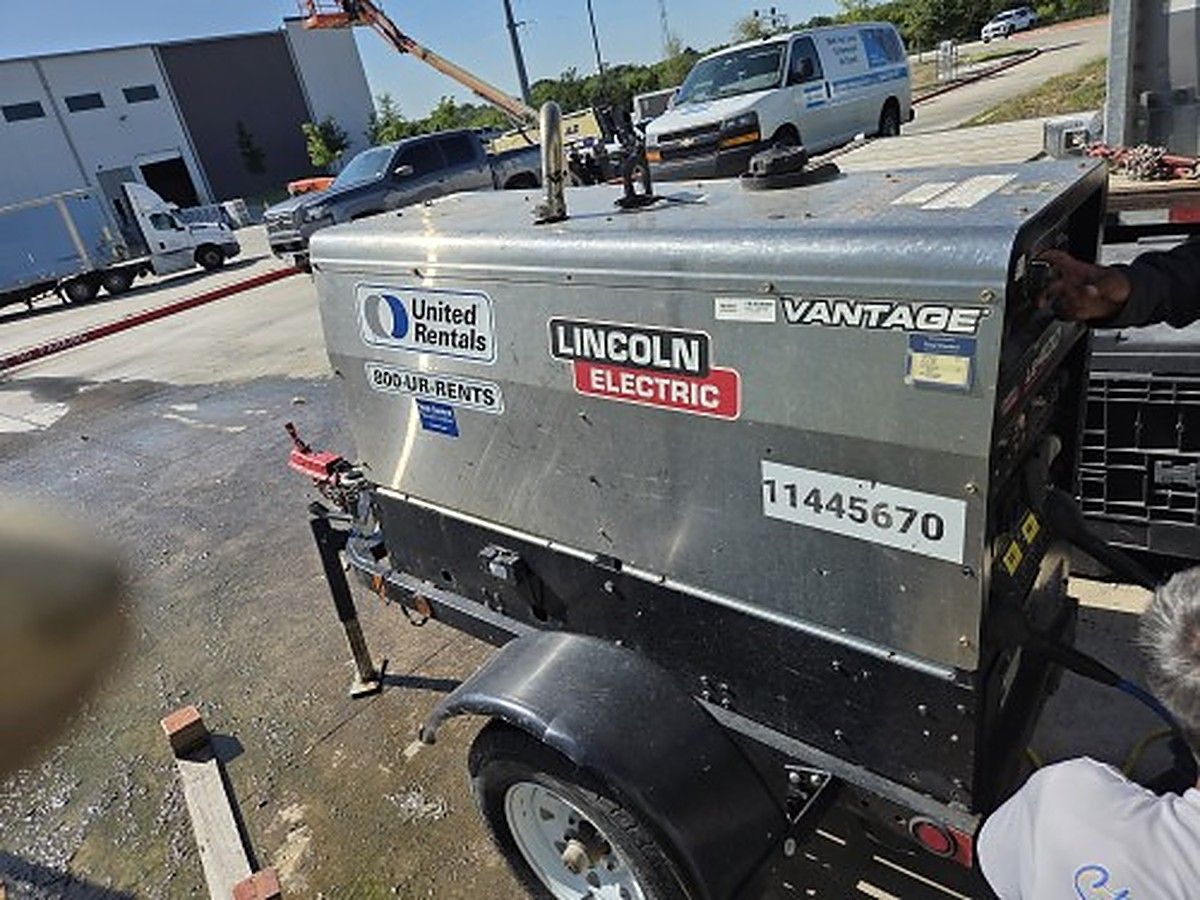 LINCOLN LE400 photo 9