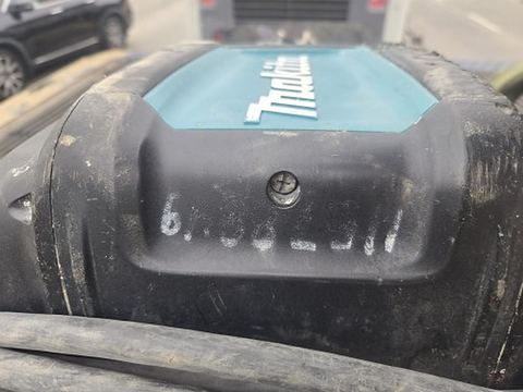 2022 MAKITA HM1812X3 Demo Hammer 60# Electric