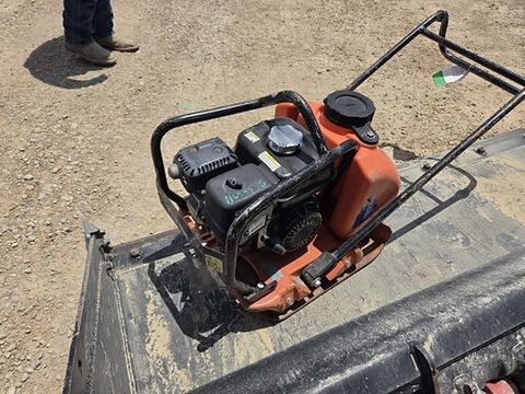 2022 MULTIQUIP MVC82VHW Vib Plate Medium 3000-5000# Impact