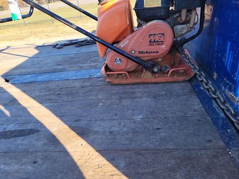2022 MULTIQUIP MVC82VHW Vib Plate Medium 3000-5000# Impact