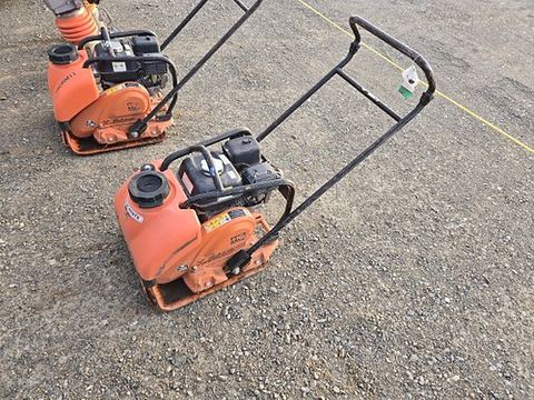 2022 MULTIQUIP MVC88VTHW Vib Plate Medium 3000-5000# Impact