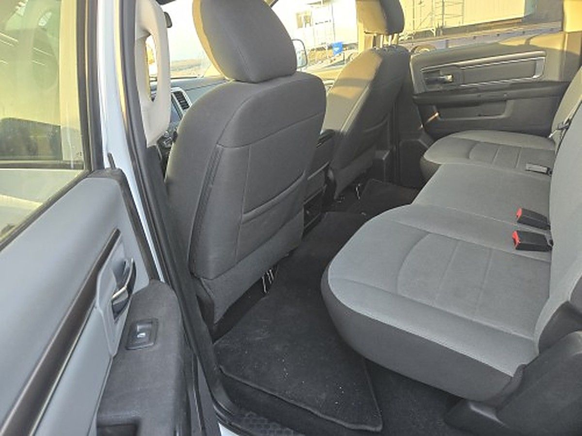 RAM 1500CREWSLTG4WD photo 12