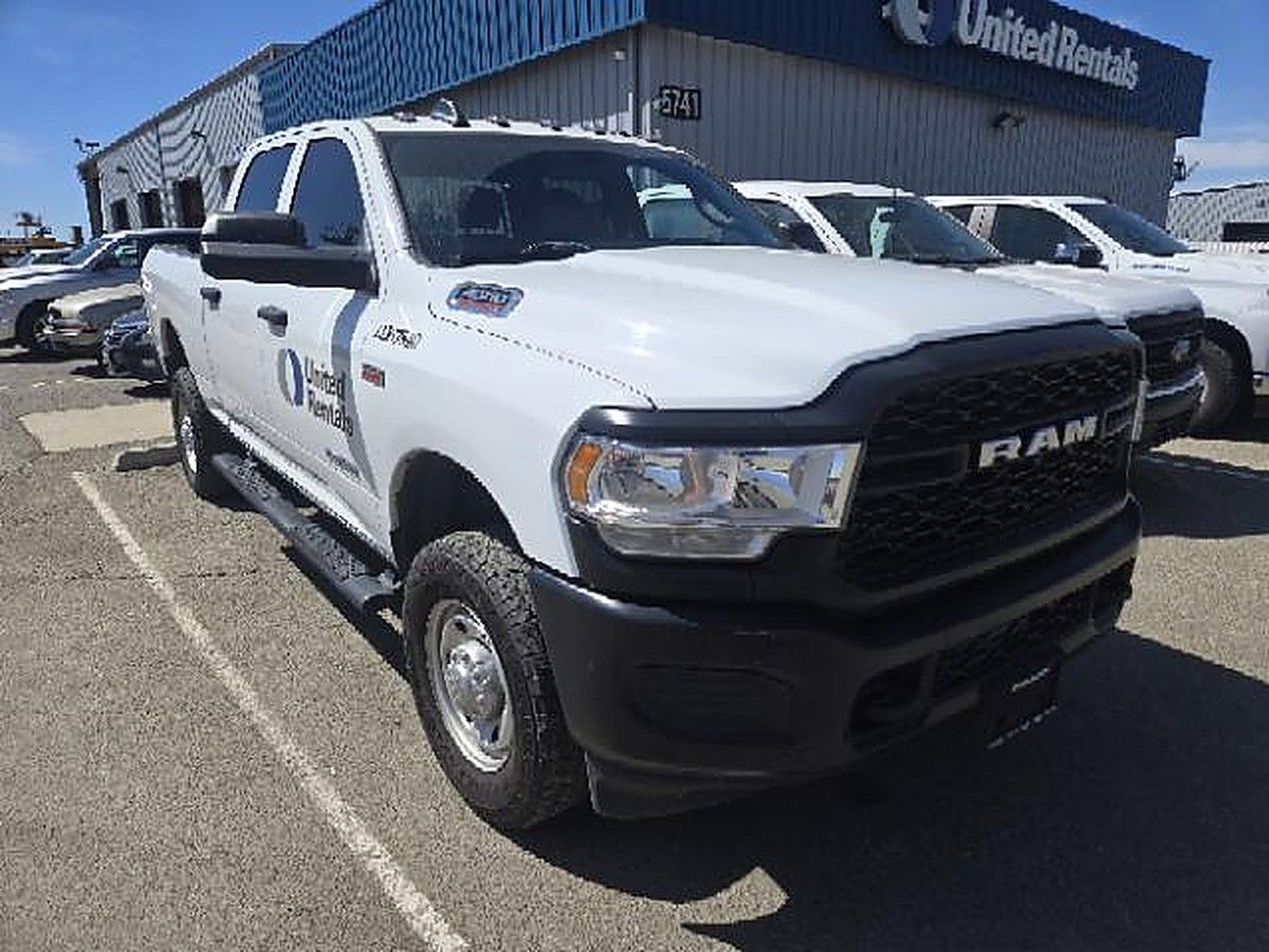 RAM 2500CREWTMG4WD photo 5