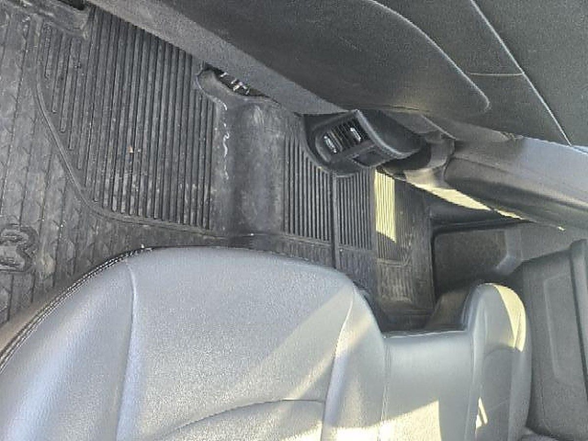RAM 2500CREWTMG4WD photo 6