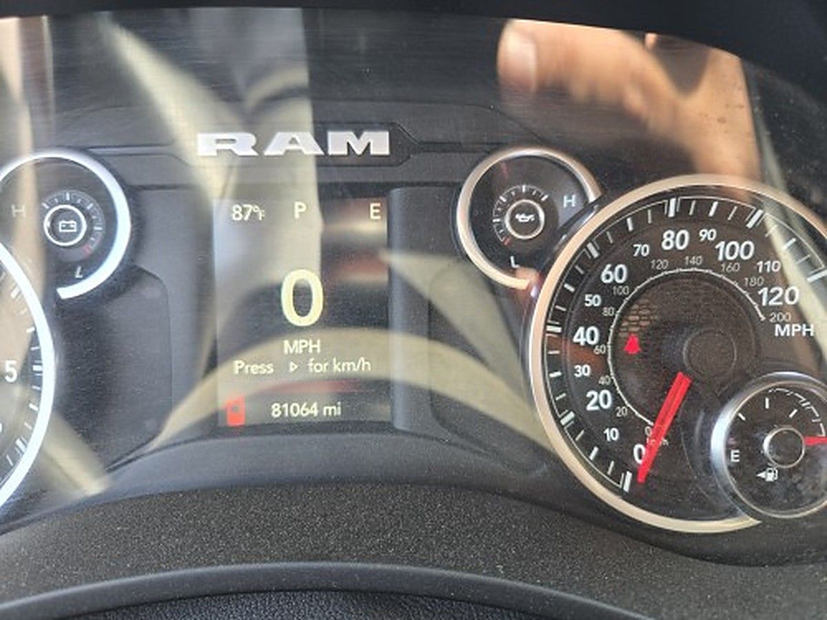 RAM 2500CREWTMG4WD photo 5