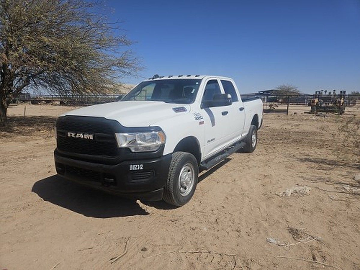 RAM 2500CREWTMG4WD photo 5