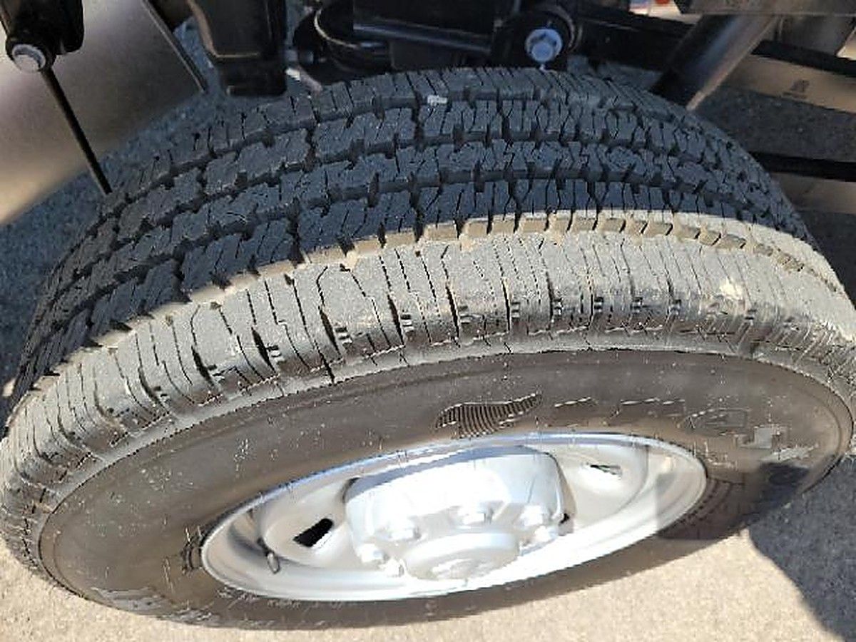 RAM 2500CREWTMG4WD photo 9