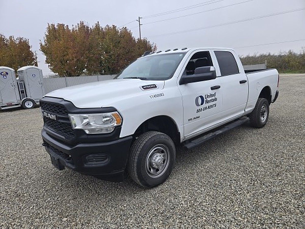 RAM 2500CREWTMG4WD photo 5