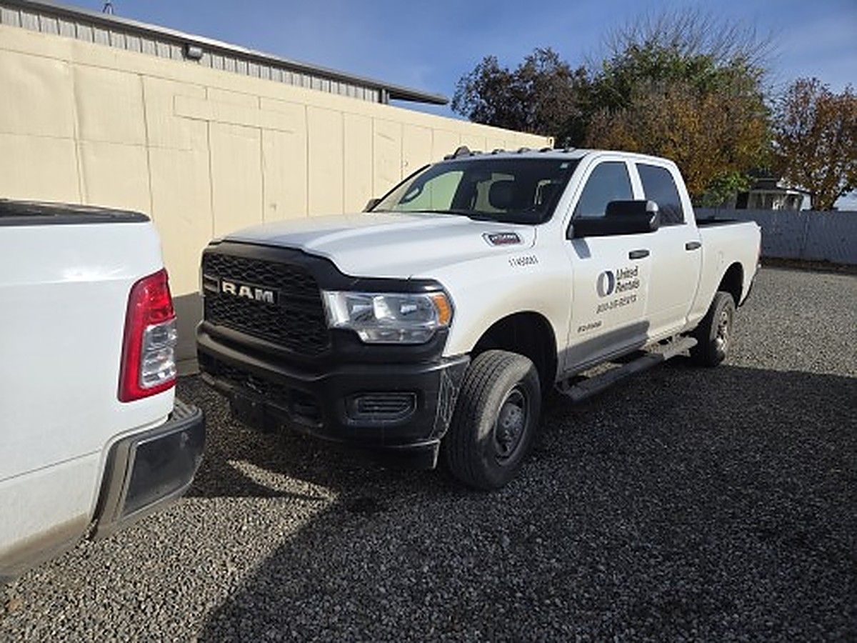 RAM 2500CREWTMG4WD photo 8