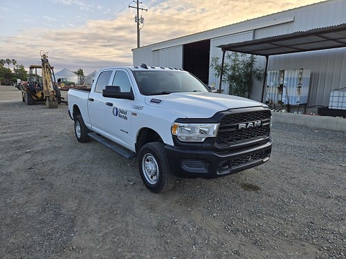 RAM 2500CREWTMG4WD photo 4