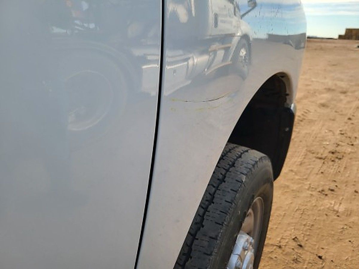 RAM 2500CREWTMG4WD photo 3