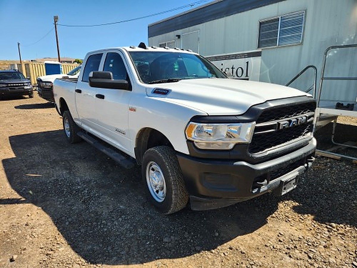 RAM 2500CREWTMG4WD photo 5