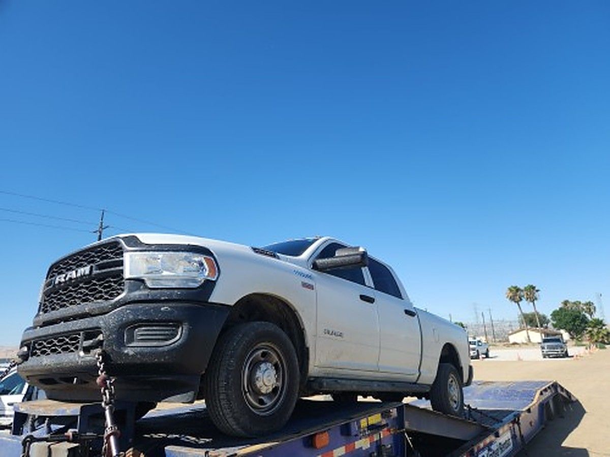 RAM 2500CREWTMG4WD photo 6