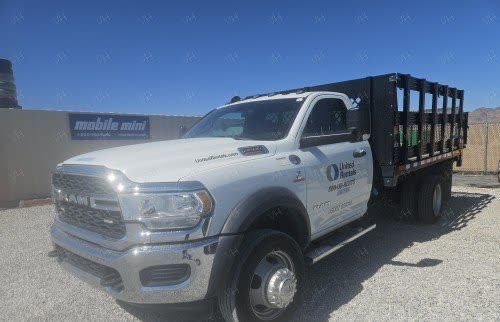 2022 RAM 5500REGD4WD TRUCK STAKE 12' W/LIFT GATE >1 TON DSL