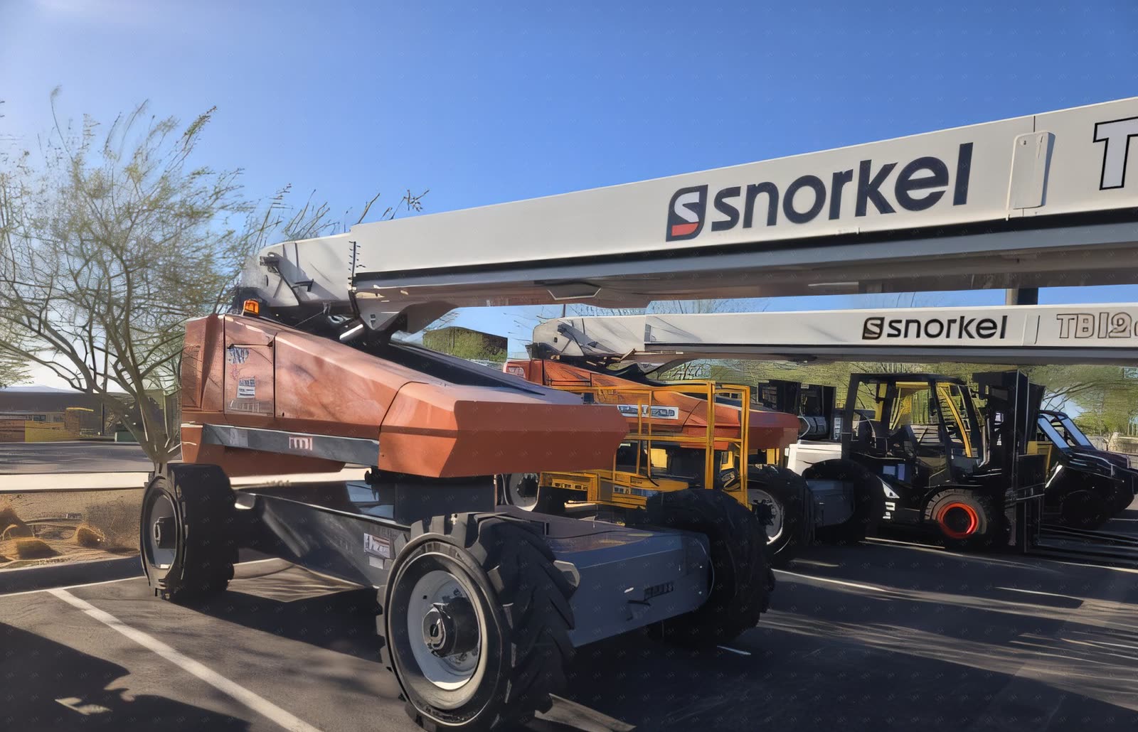 2022 SNORKEL TB126J BOOM 125' TELESCOPIC WITH JIB 4WD