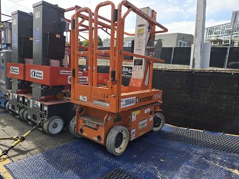 2022 SNORKEL TM16E Vertical Lift 15' Elec Self Propelled