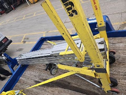 2022 SUMNER 2118 Lift Material 16-18' 400-650# Manual