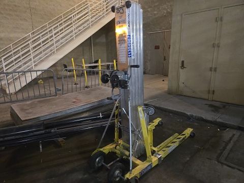 2022 SUMNER 2124 Lift Material 24-25' 400-650# Manual