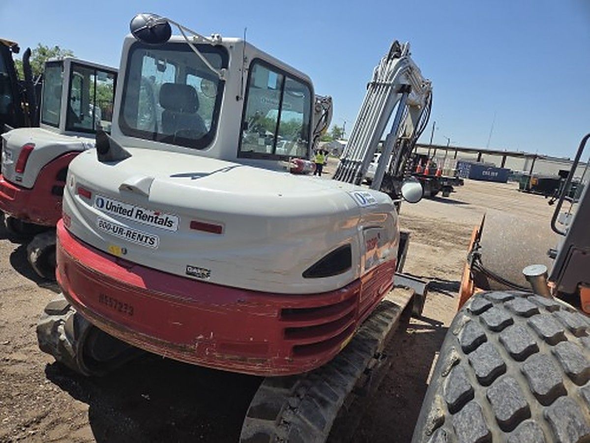 TAKEUCHI TB290C photo 4