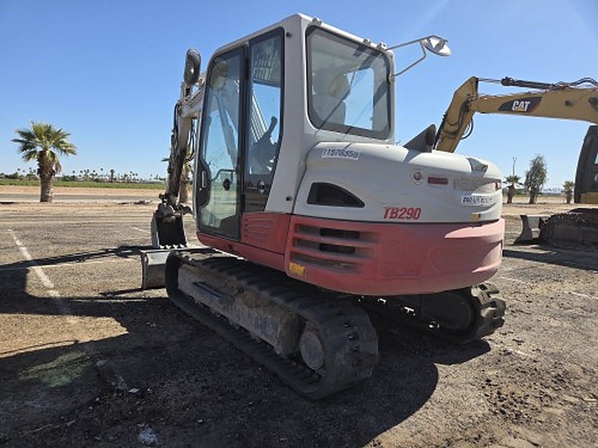 TAKEUCHI TB290C photo 4