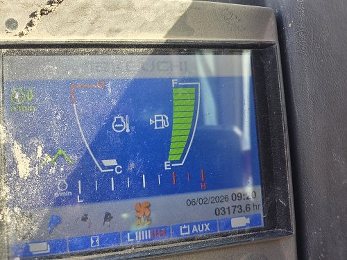 TAKEUCHI TB290C photo 5