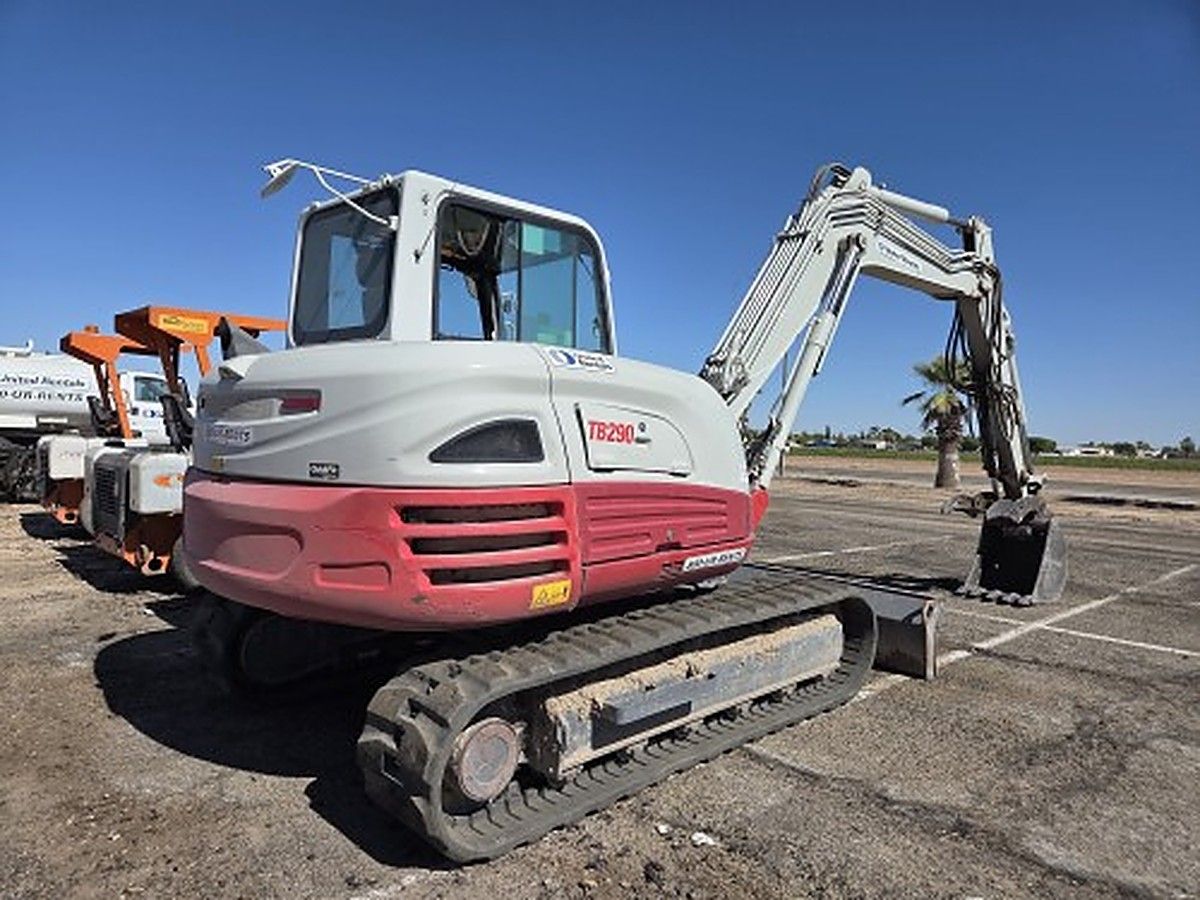 TAKEUCHI TB290C photo 7