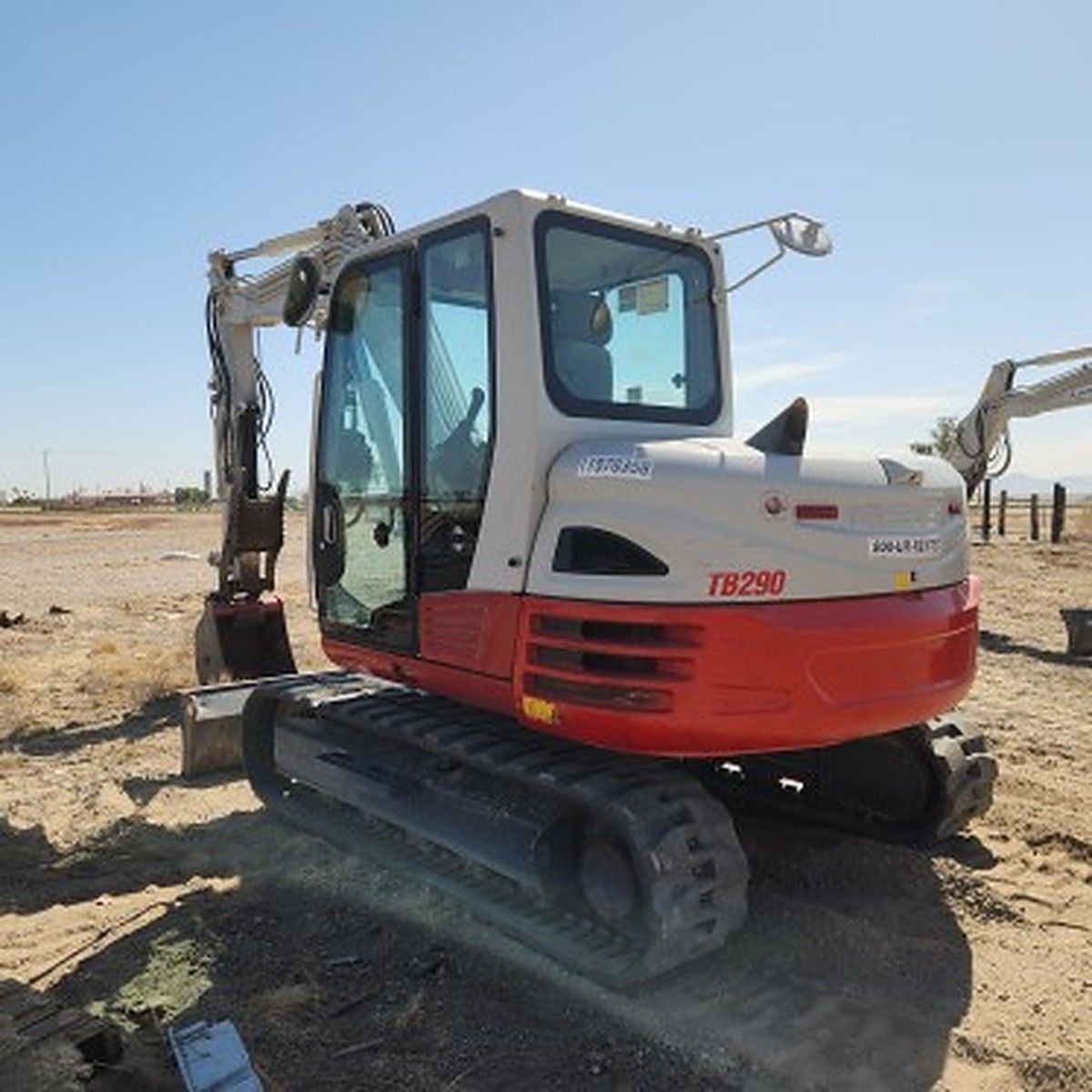 TAKEUCHI TB290C photo 8