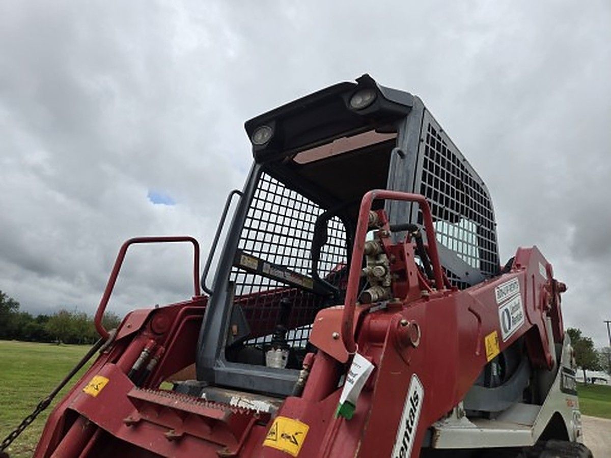 TAKEUCHI TL10V2-R photo 2