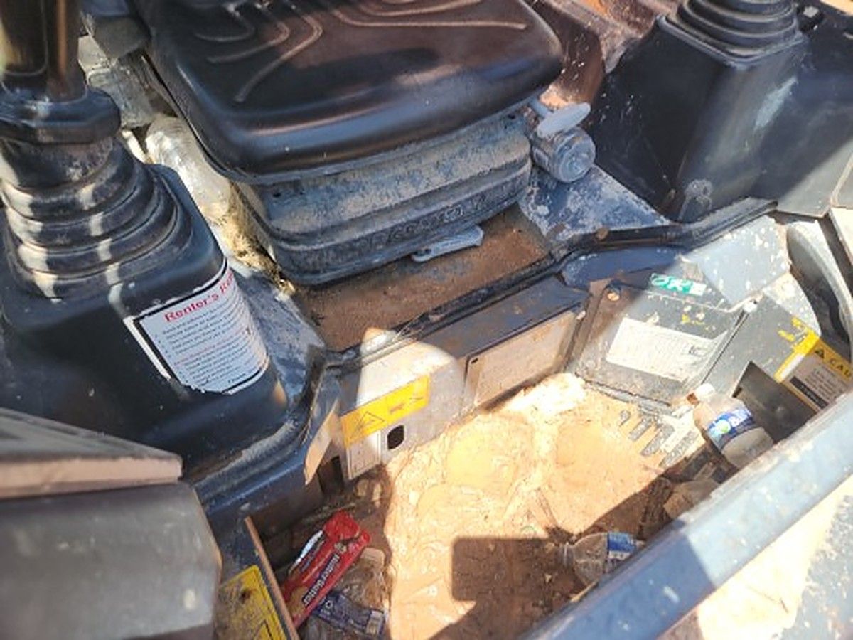 TAKEUCHI TL10V2-R photo 10