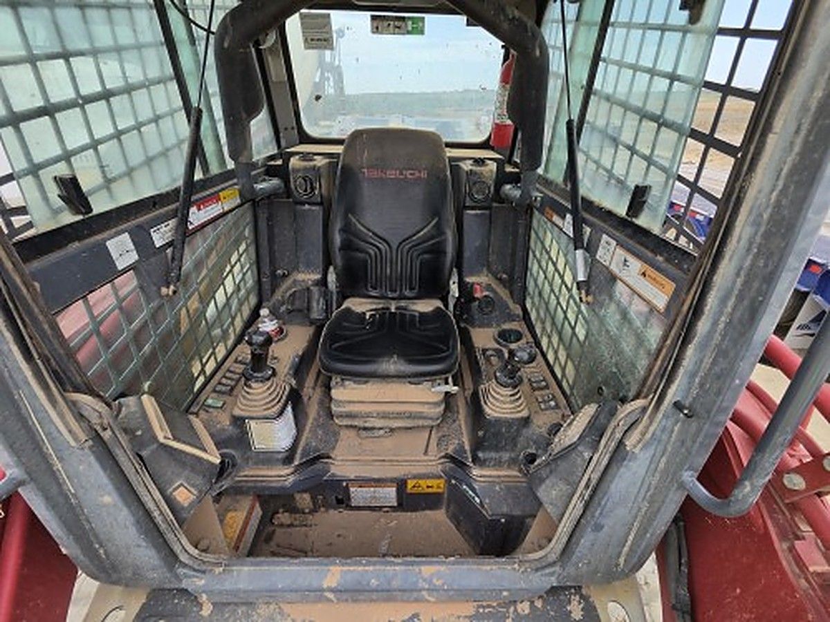 TAKEUCHI TL12R2-CR photo 10