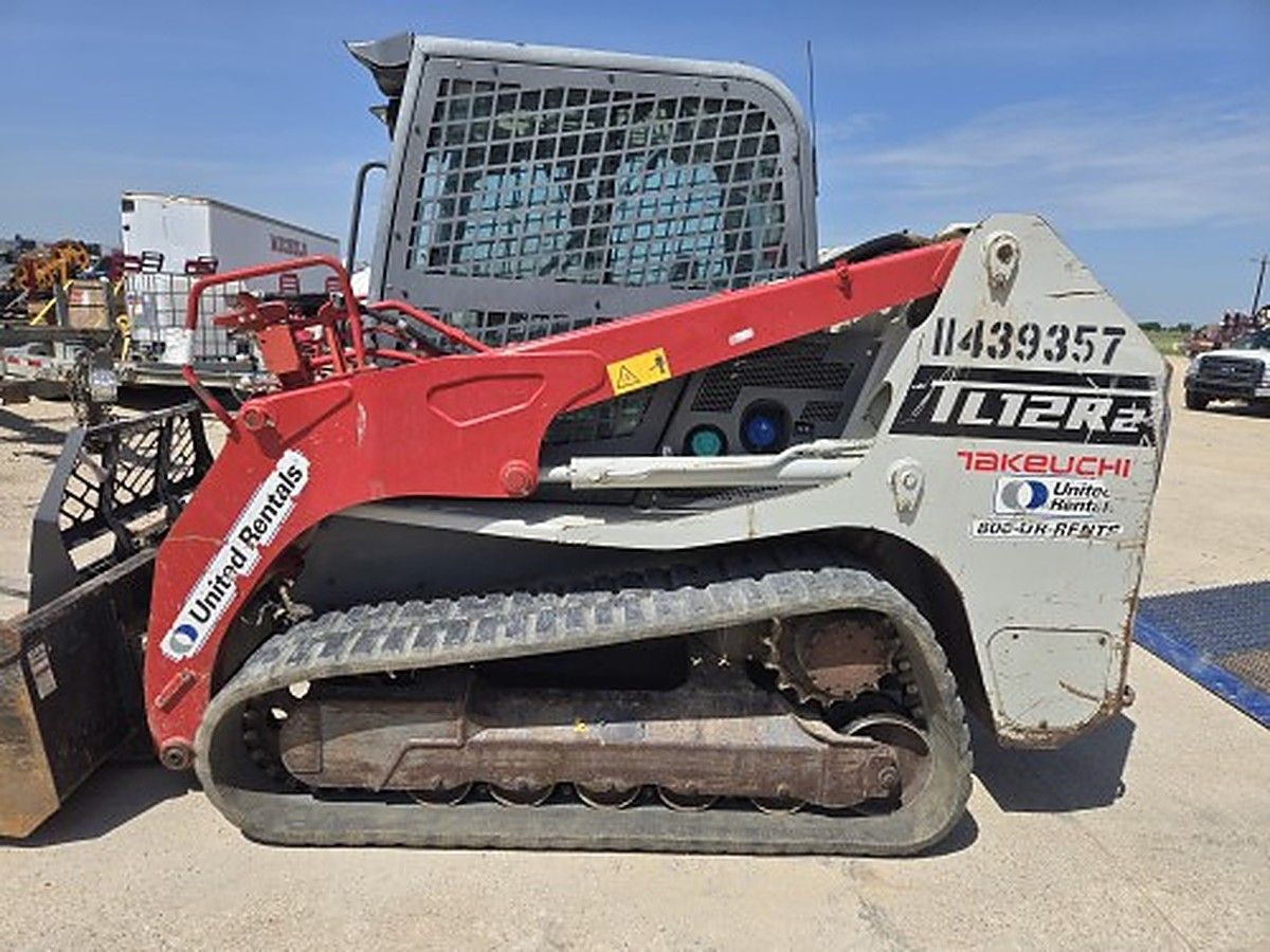 TAKEUCHI TL12R2-CR photo 8