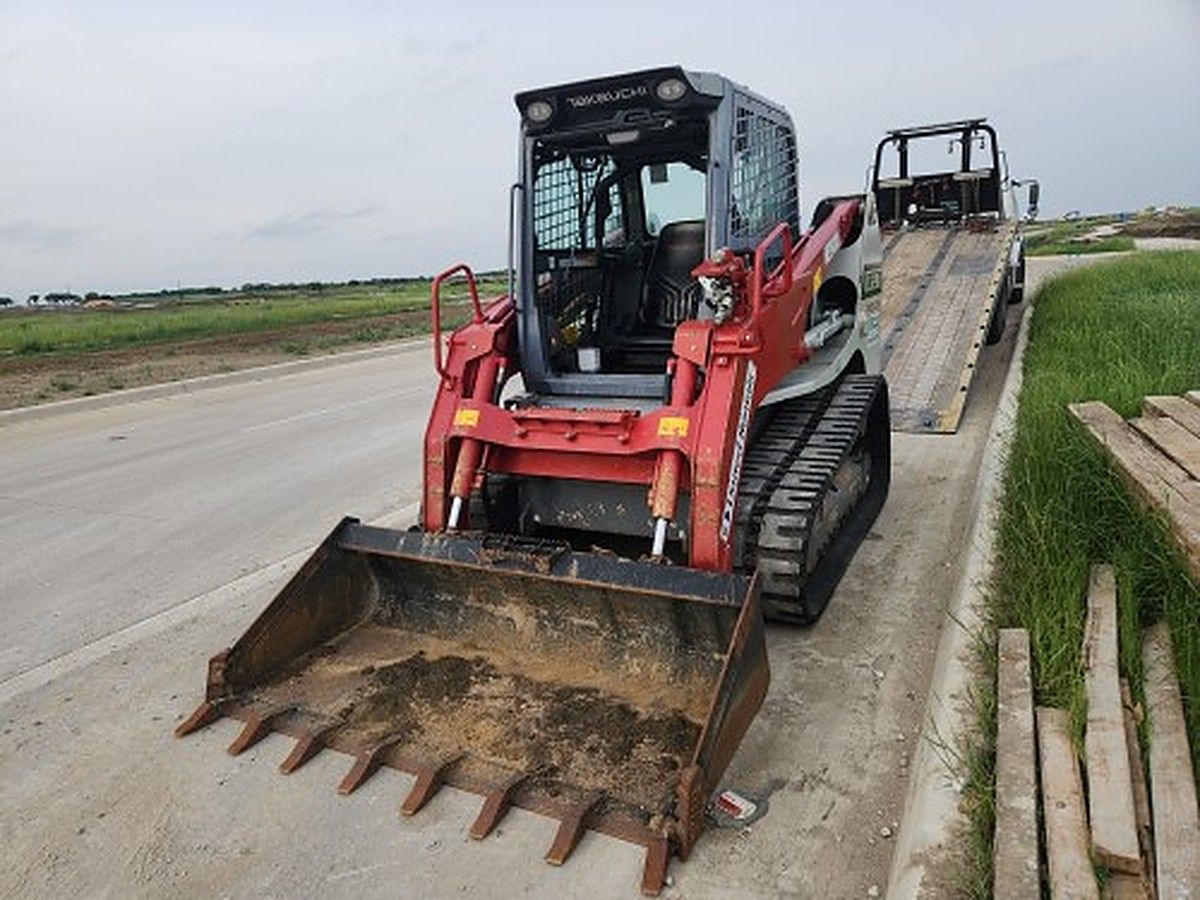TAKEUCHI TL12R2-CR photo 3